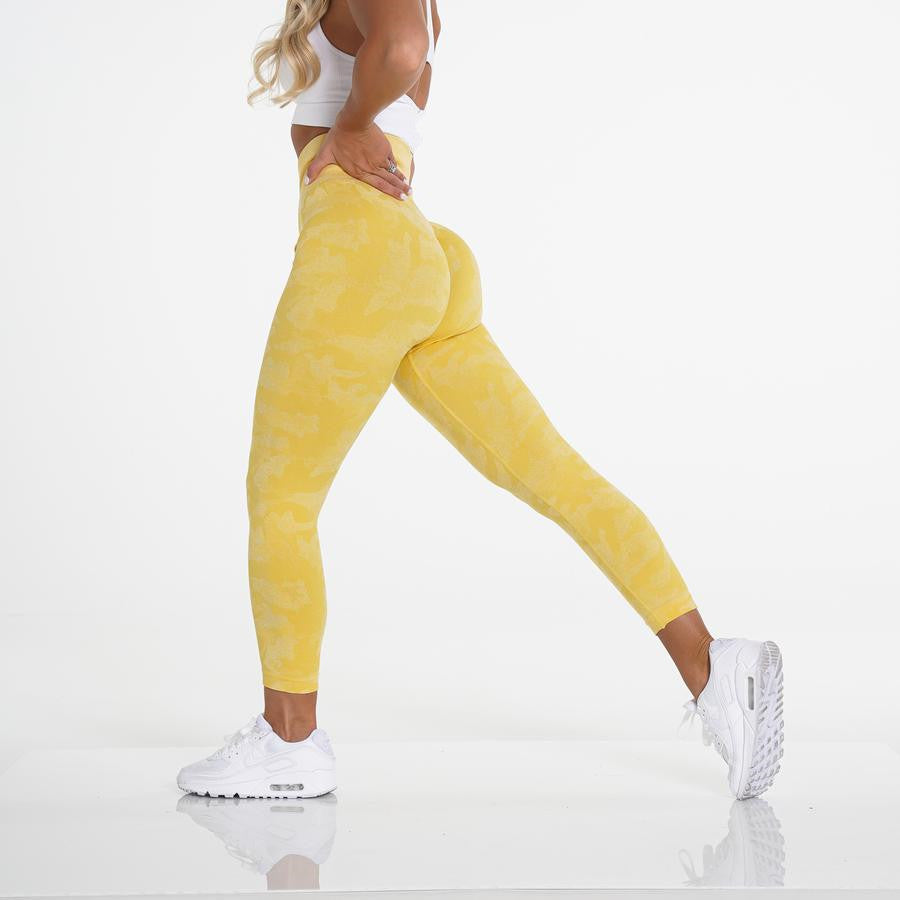 Beyondfit Camouflage Jacquard - Fitness Yoga Pants